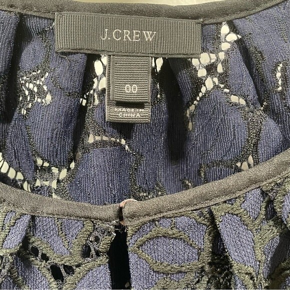 J. CREW Blue Lace Cap Sleeve Top Size 00 - Picture 6 of 13